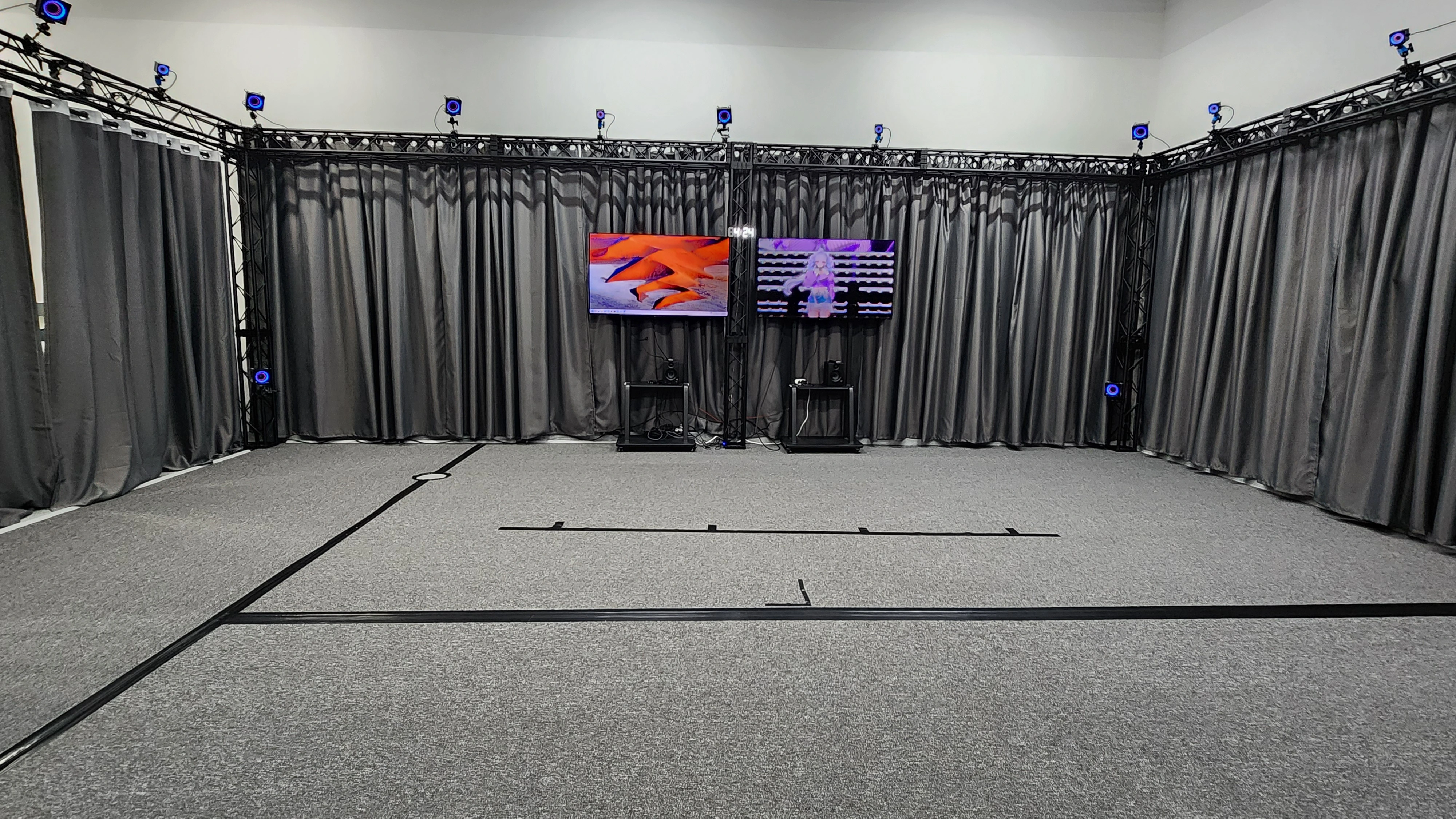 밍글 스튜디오 모션캡쳐 공간 전체 전경 002 - 다양한 각도에서 본 캡쳐 공간